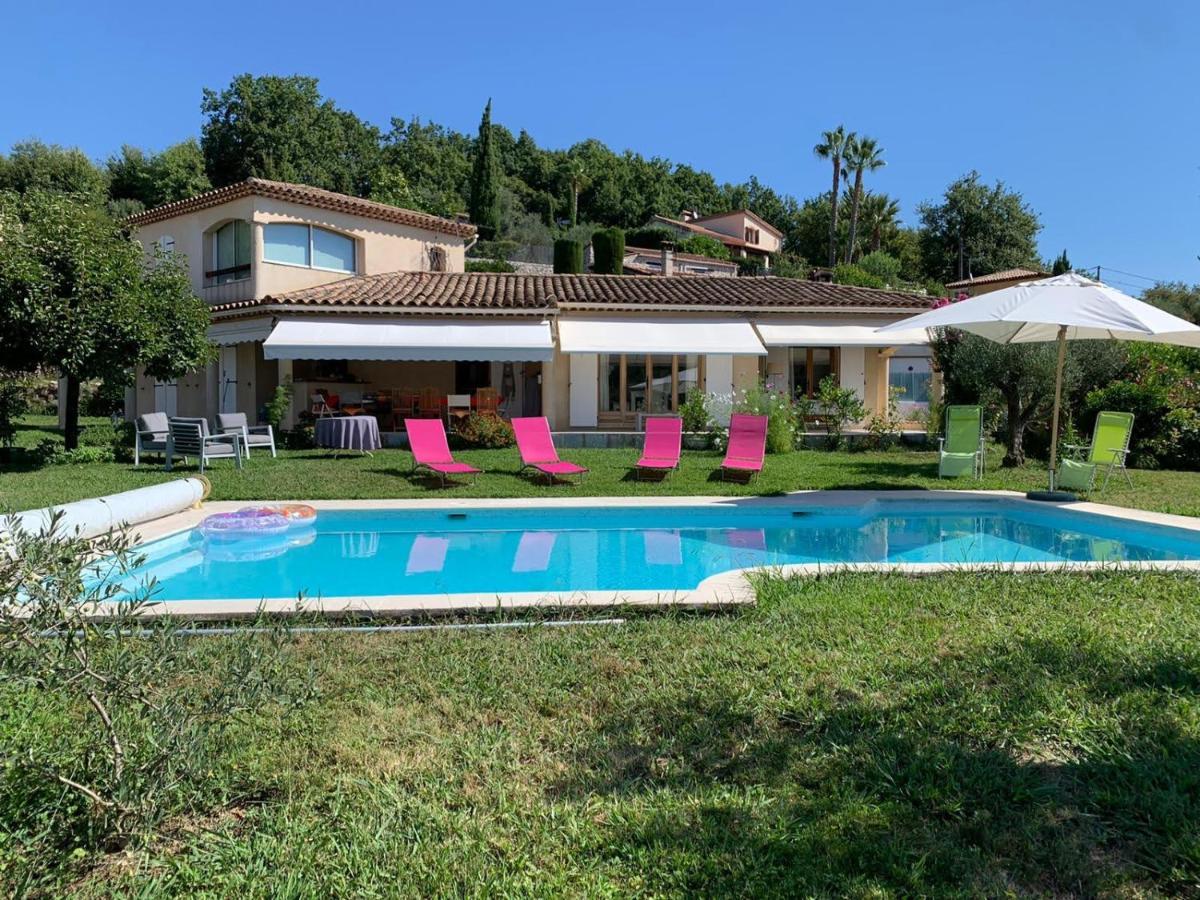 Bed & Breakfast Les Lillas Saint-Jeannet  Bagian luar foto