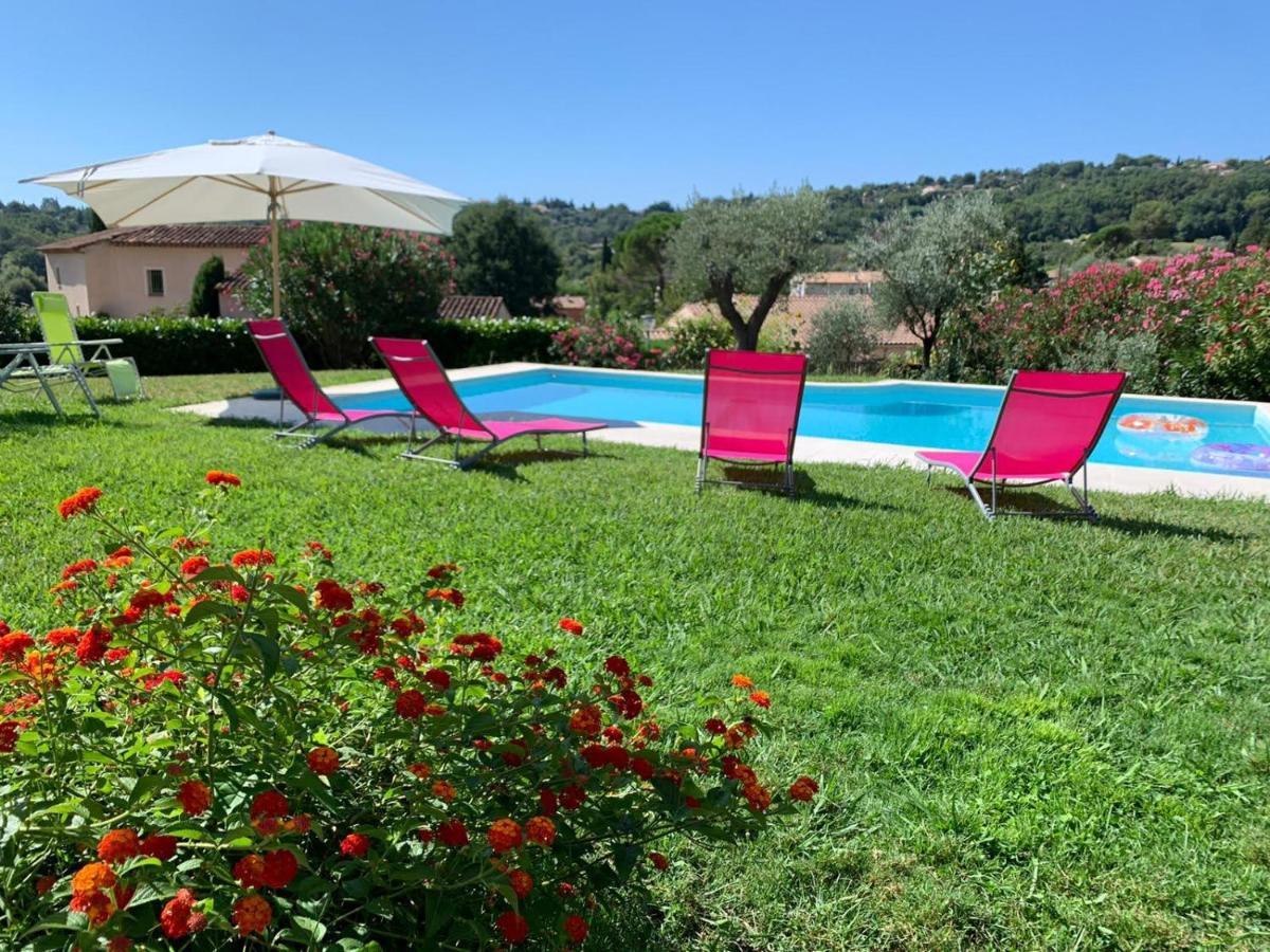 Bed & Breakfast Les Lillas Saint-Jeannet  Bagian luar foto