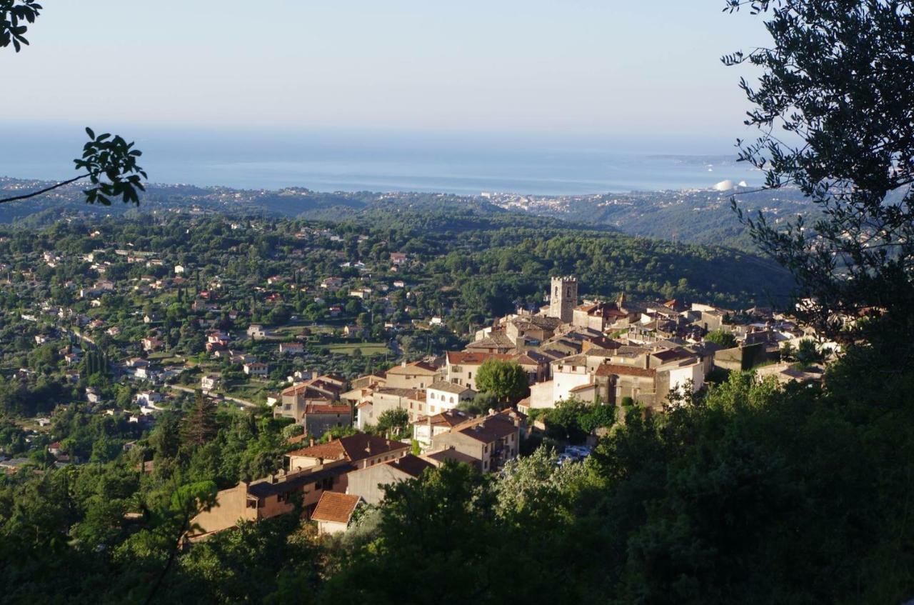 Bed & Breakfast Les Lillas Saint-Jeannet  Bagian luar foto