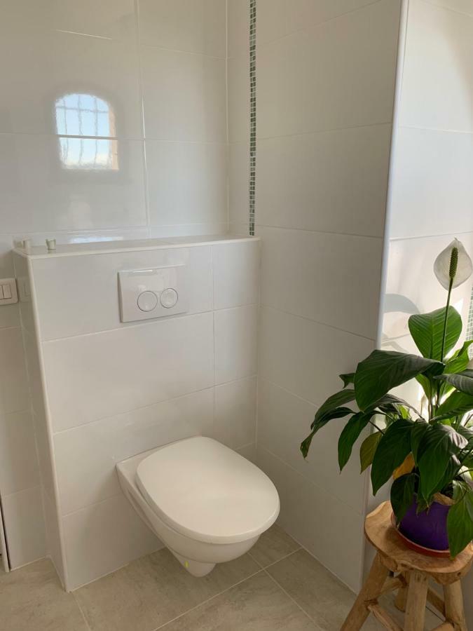 Bed & Breakfast Les Lillas Saint-Jeannet  Bagian luar foto
